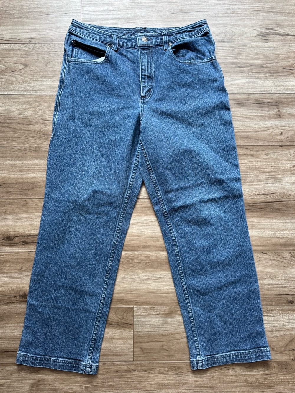 Women's DuluthFlex Relaxed Fit Jeans 38503 size 10 (x29)